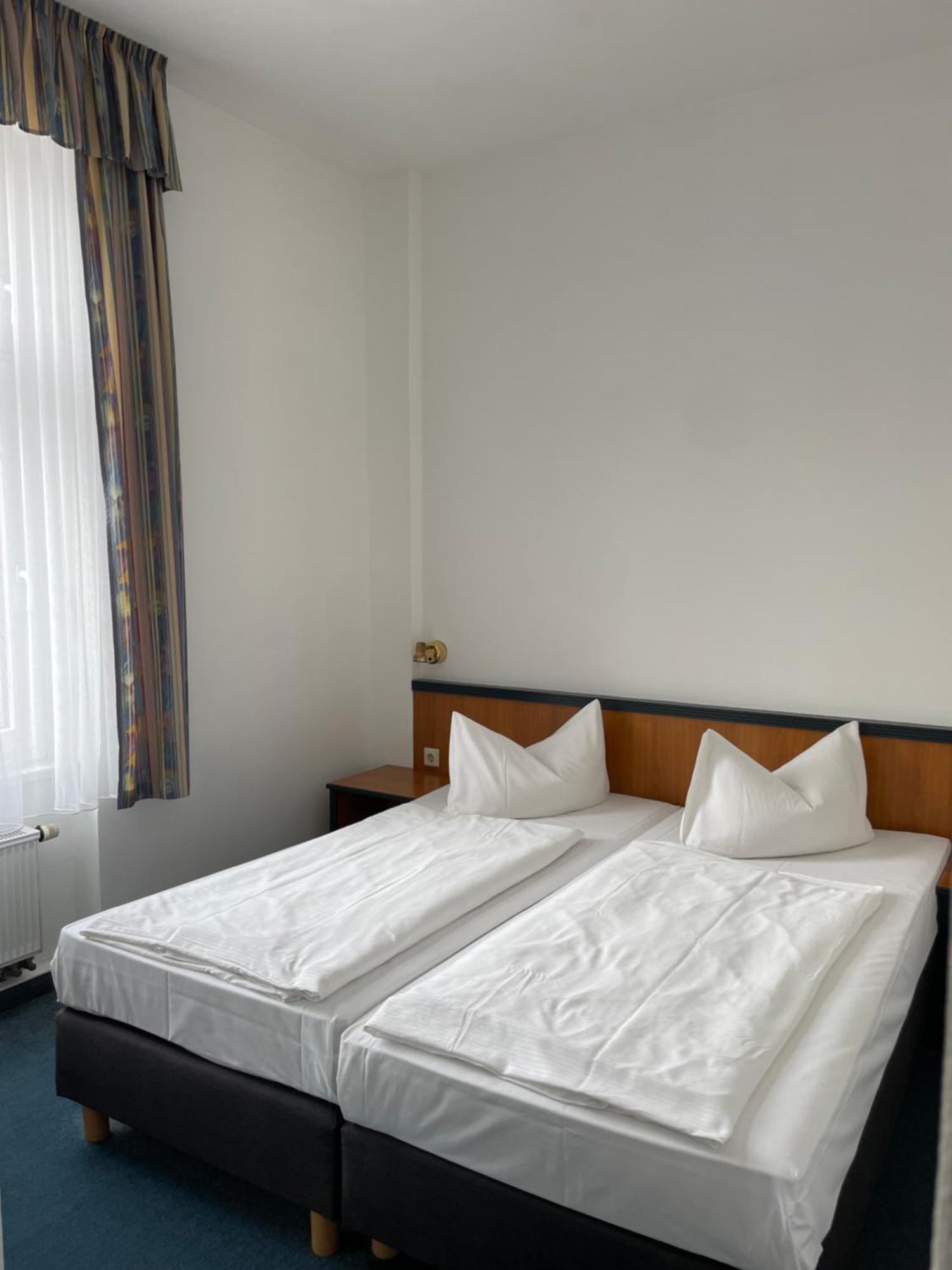 Hotel Krone Arnstadt Ngoại thất bức ảnh