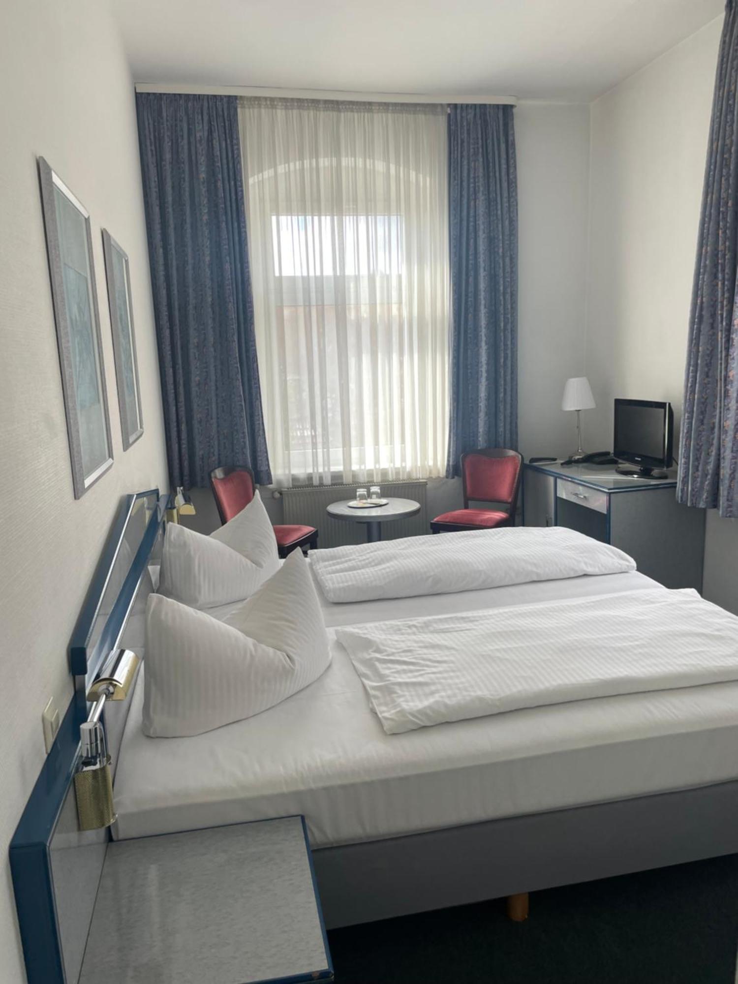 Hotel Krone Arnstadt Phòng bức ảnh